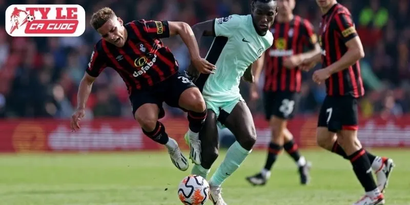 Canh bạc Delap lộ rủi ro, Chelsea buộc phải tự xoay xở