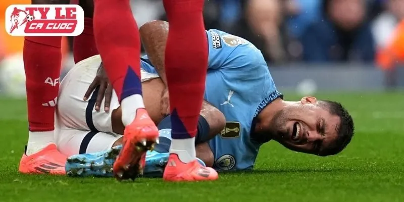 Danh sách chấn thương dài buộc Man City phải đánh cược