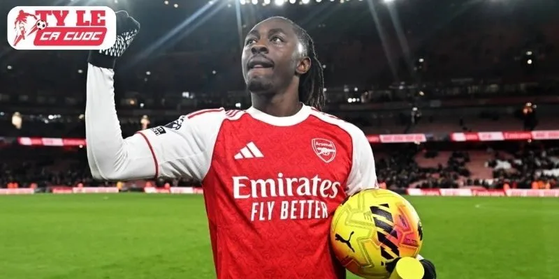 Eze Đánh Bại Tottenham Trong 90 Phút Điên Rồ: Hat-trick Không Ai Ngờ